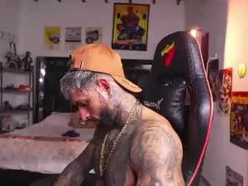 Chaturbate Sex Cam of logan_hugh8