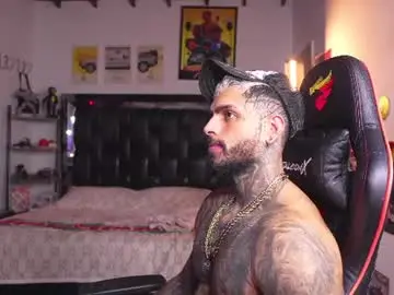 Chaturbate Sex Cam of logan_hugh8