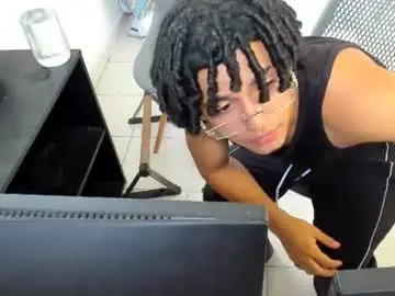 Chaturbate Sex Chat of br4ndon_cooper