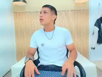 Chaturbate Watch Live Sex Cams of brandon_mercuri