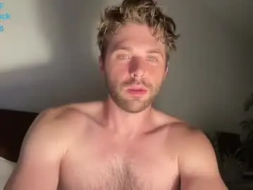 Chaturbate Live Sex Cam of hot8pack01