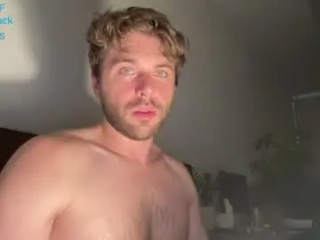 Chaturbate Live Sex Cam of hot8pack01