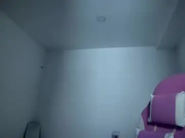 Chaturbate Live Sex Cam of yera_sh