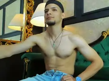 Chaturbate Best live sex cam show of aless_king