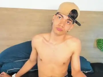 Chaturbate Live Sex Cam of ethan__carter