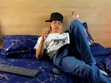 Chaturbate Live Sex of ethan__carter