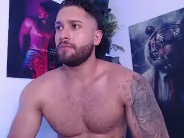 Chaturbate Adult Webcams of massimofiore_