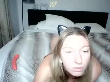 Chaturbate Sex Cam of thatlilybrooks