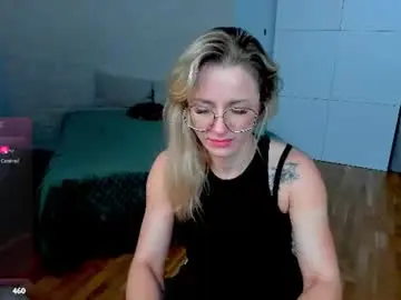 Chaturbate Adult Video Chat of whitneypunnch