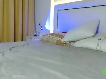 Chaturbate Live Sex Cam of redheadxxl