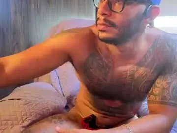 Chaturbate Best live sex cam show of wheleer_green