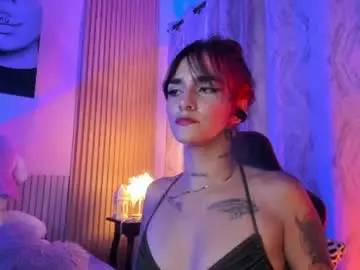 Chaturbate Adult Webcam of _ravynrouge1
