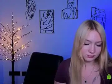 Chaturbate Live Sex Cam of playful_sophie