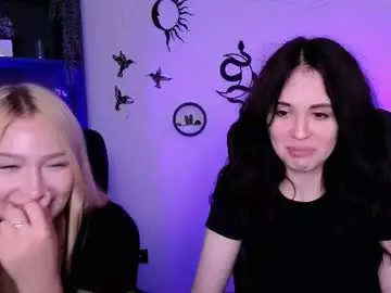 Chaturbate Live Sex Cam of playful_sophie