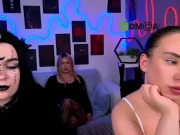 Chaturbate Live Porn of playful_sophie