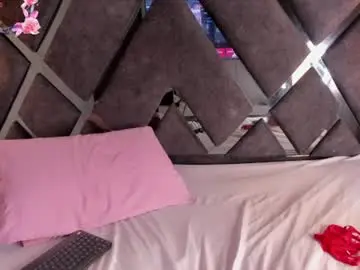 Chaturbate Live Sex Cam of rose_evans__