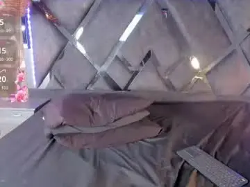 Chaturbate Live Sex Cam of rose_evans__