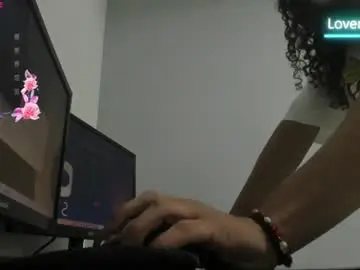 Chaturbate Watch Live Sex Cams of scarletcherry18