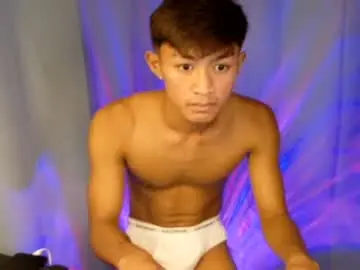 Chaturbate Adult Video Chat of urhotieboy_miko