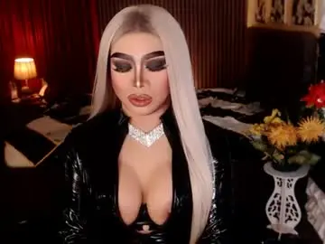 Chaturbate Free Porn Cam of ravenmystiquex