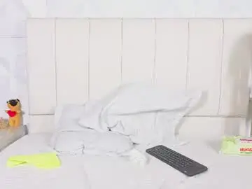 Chaturbate Adult Webcam of emily_and_sebastiann