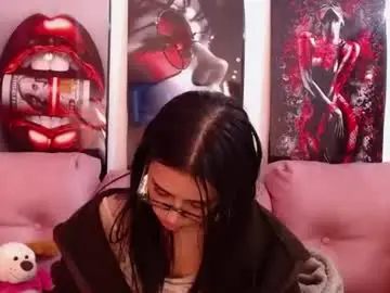 Chaturbate Watch Live Sex Cams of miahotcs