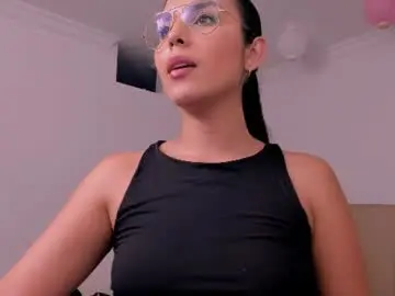 Chaturbate Live Sex Cam of miaquevedo
