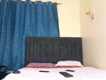 Chaturbate Live Sex Cam of sophisticated_seline