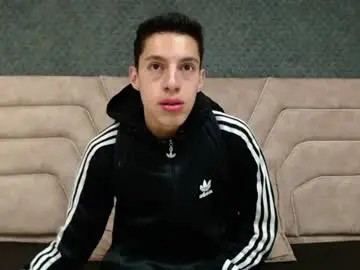 Chaturbate Watch Live Sex Cams of thiagos19