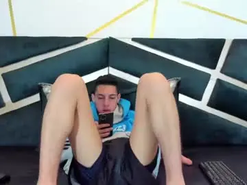 Chaturbate Live Sex Cam of thiagos19