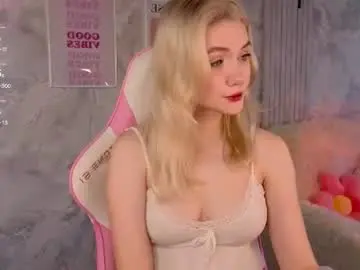 Chaturbate Nude Webcam of cutie_angels