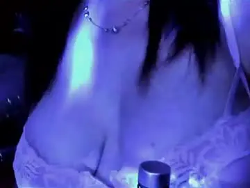 Chaturbate Adult Webcams of illegalbeauty87