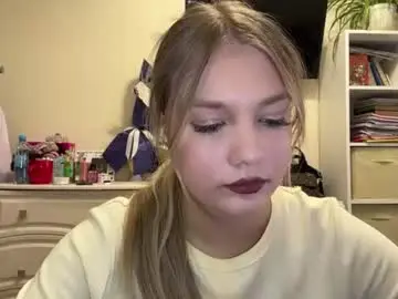 Chaturbate Live Porn of maisiehtwe