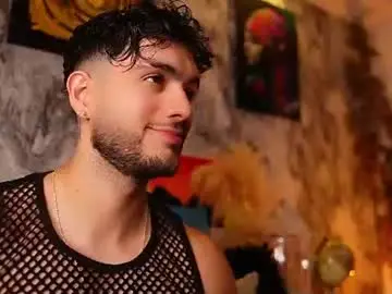 Chaturbate Live Sex Cam of noha_miler