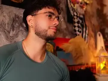 Chaturbate Sex Cam of noha_miler
