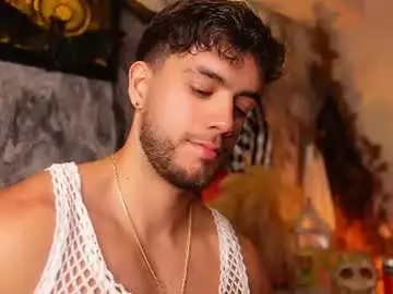 Chaturbate Sex Chat of noha_miler