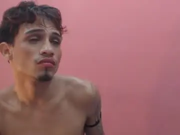 Chaturbate Watch Live Sex Cams of paulwalker19