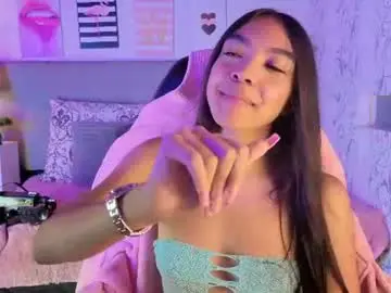 Chaturbate Live Sex Cam of pocahontas_moon