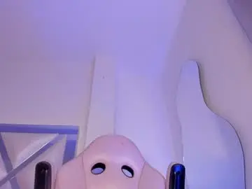 Chaturbate Best live sex cam show of mia_royal