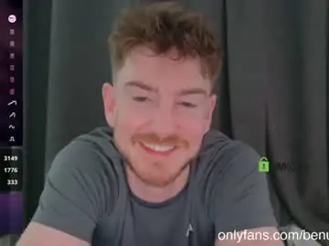 Chaturbate Adult Webcams of heyhotty1