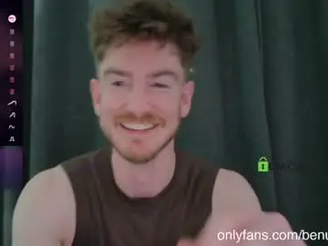 Chaturbate Nude Webcam of heyhotty1