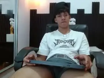 Chaturbate Watch Live Sex Cams of ren_storm