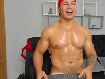 Chaturbate Live Sex Cam of tyler_hank1
