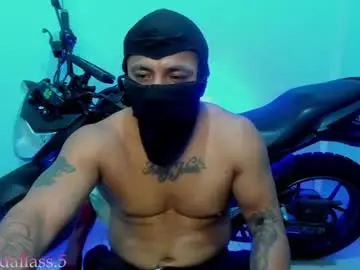 Chaturbate Free Porn Cam of damian_torner