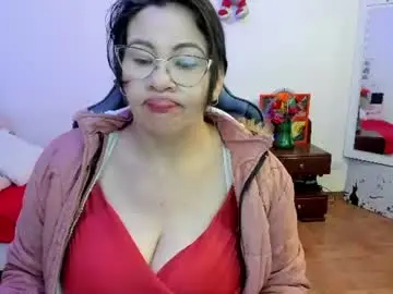 Chaturbate Live Sex of esmeralda_milf1