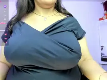 Chaturbate Live Porn of esmeralda_milf1