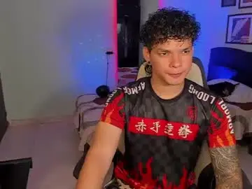 Chaturbate Live Sex Cam of ian_versace