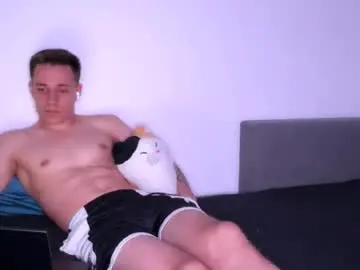 Chaturbate Nude Webcam of polishboyfriend02