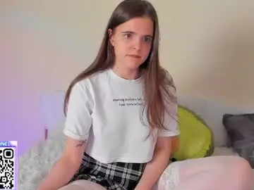 Chaturbate Live Sex Cam of tyler_ema