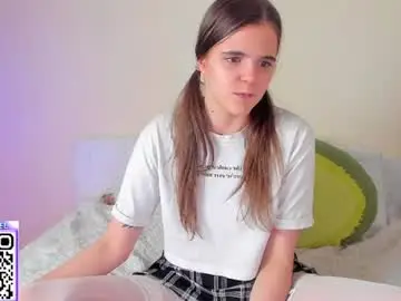 Chaturbate Live Sex Cam of tyler_ema